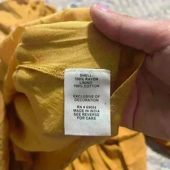 NWT rahi cali boho embroidered top medium - Picture 4 of 5